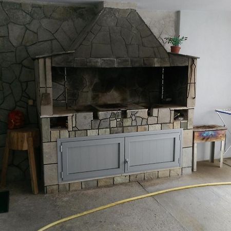 Aimilias Family Apartments Vrasná 외부 사진