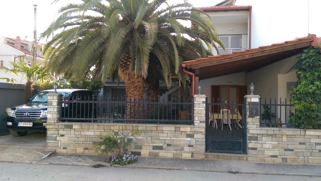 Aimilias Family Apartments Vrasná 외부 사진