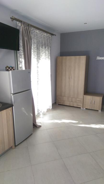 Aimilias Family Apartments Vrasná 외부 사진
