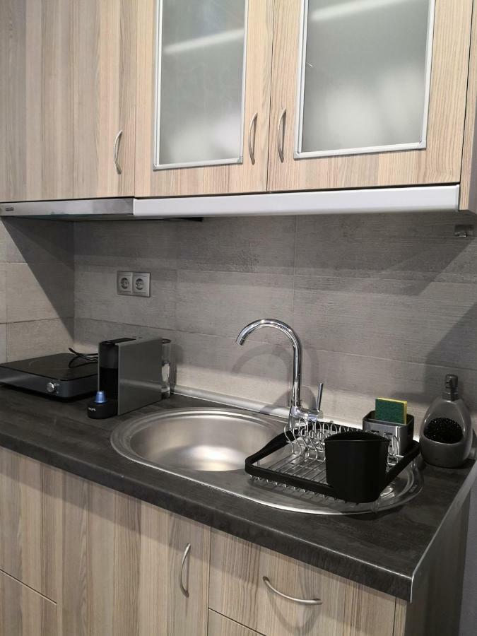 Aimilias Family Apartments Vrasná 외부 사진